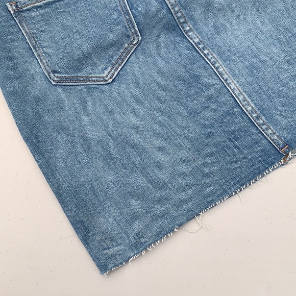 Old Navy Raw Hem Denim Skirt - Picture 4 of 4